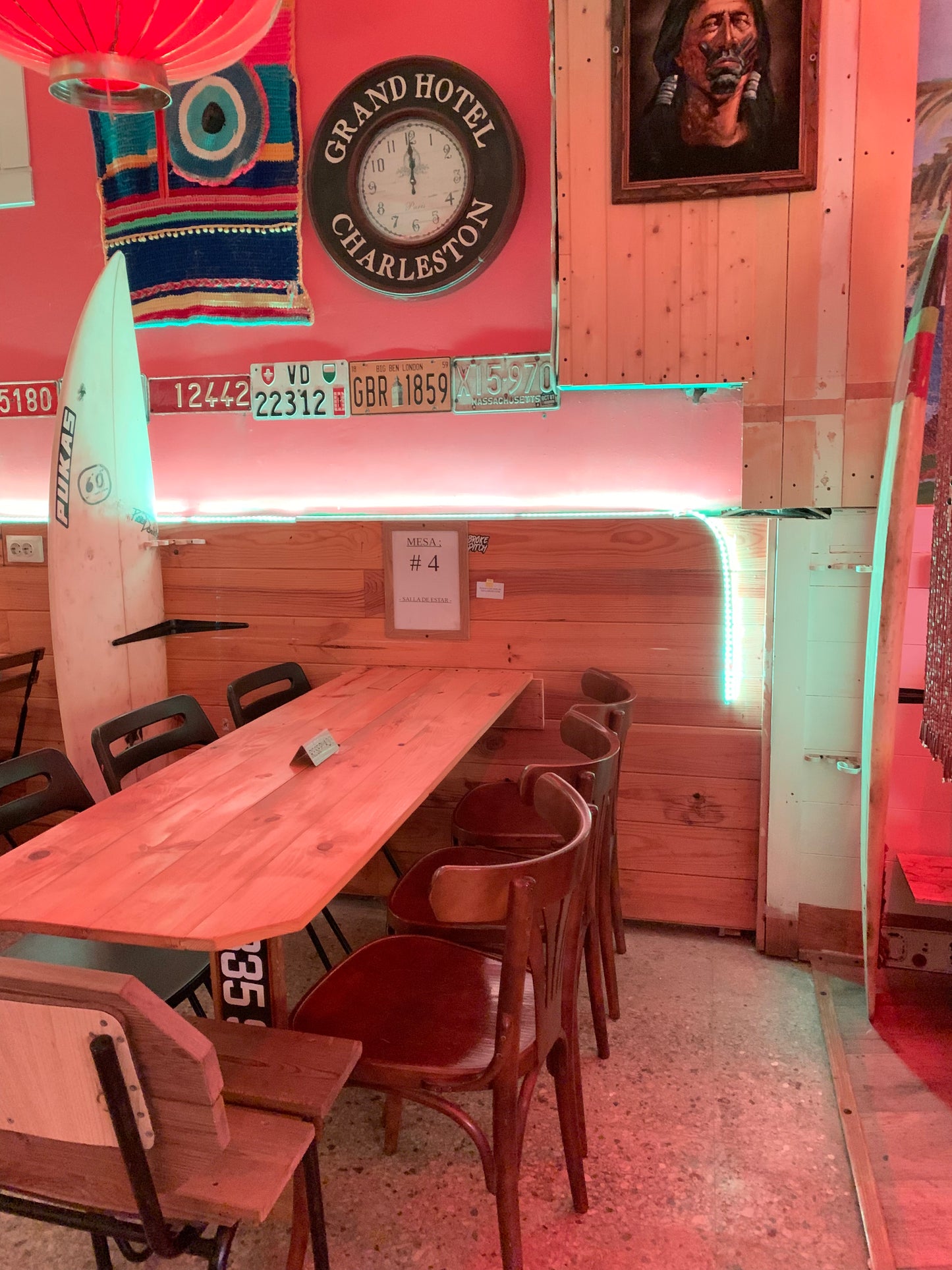 MESA # 4 ( 5 a 8 pax )