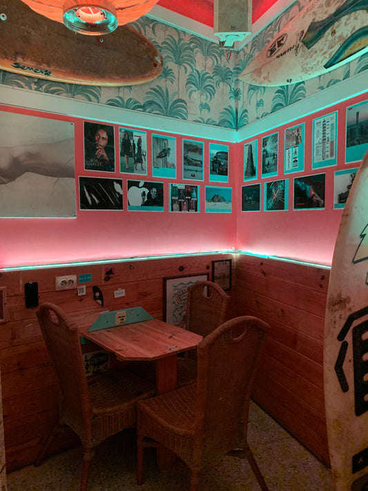 MESA # 10( 2 A 4 PAX )