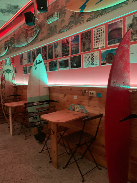 MESA # 15 ( 2 A 4 PAX )